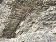 Abstieg durch Wasserfall